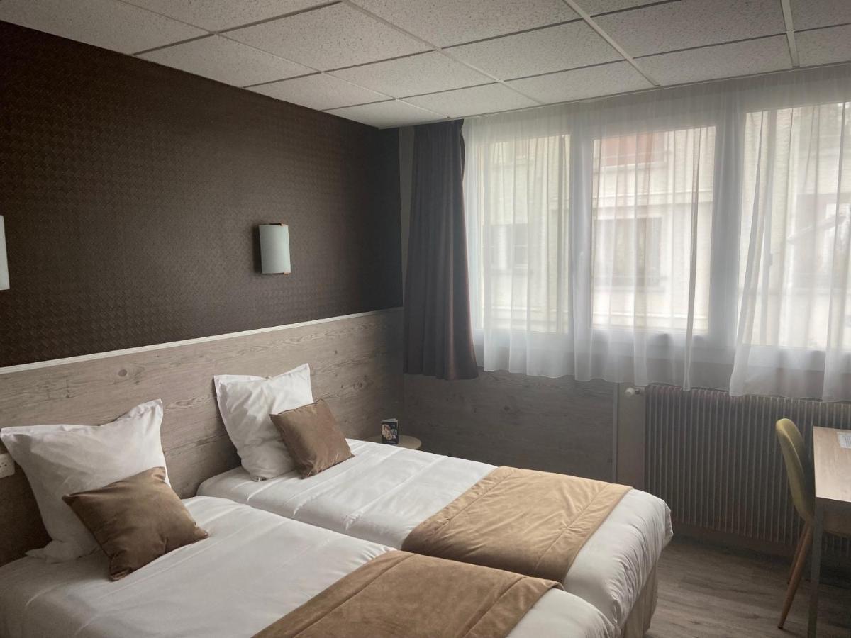 Contact Hotel Foch เบอซองซง ภายนอก รูปภาพ